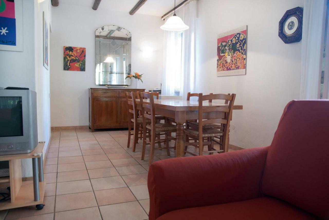 Villa In Punta Ala Luaran gambar